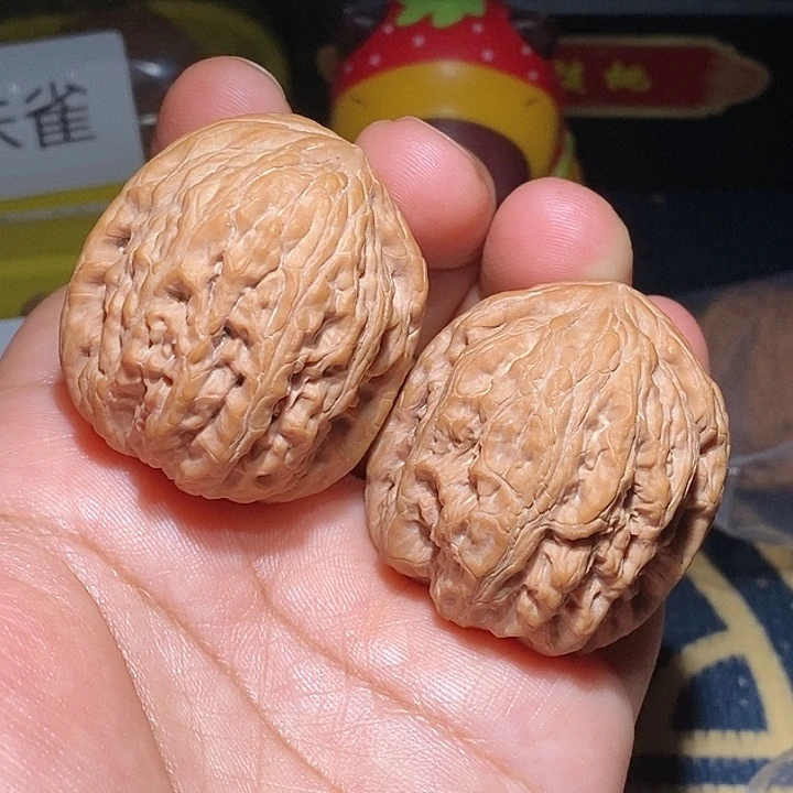 【闪购商品】文玩核桃吊坠御尊