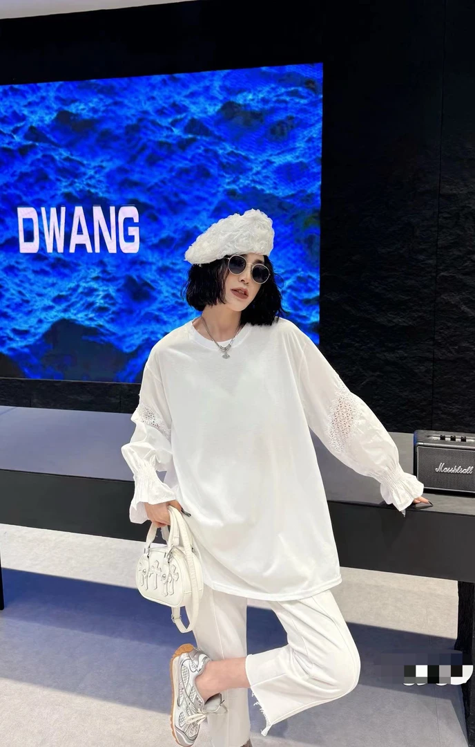 三姐家早春时尚宽松蕾丝拼接大衫