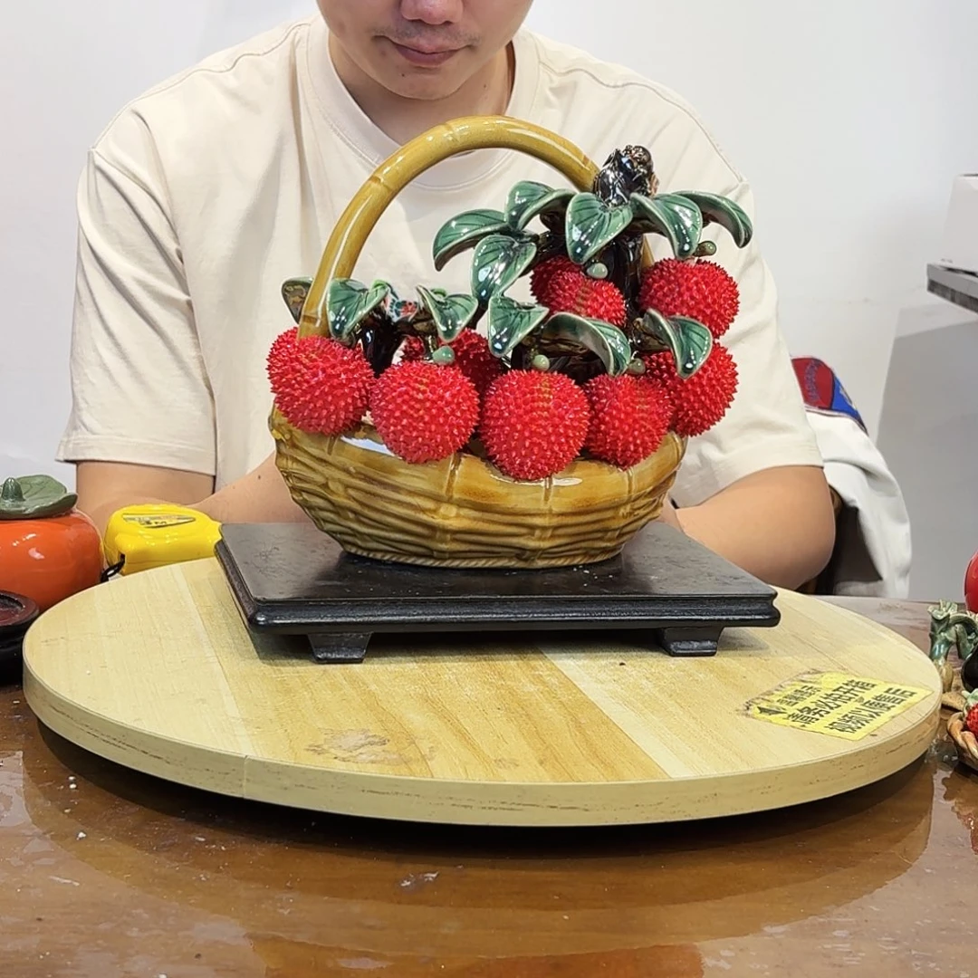 陶瓷荔枝蓝柿子2摆件