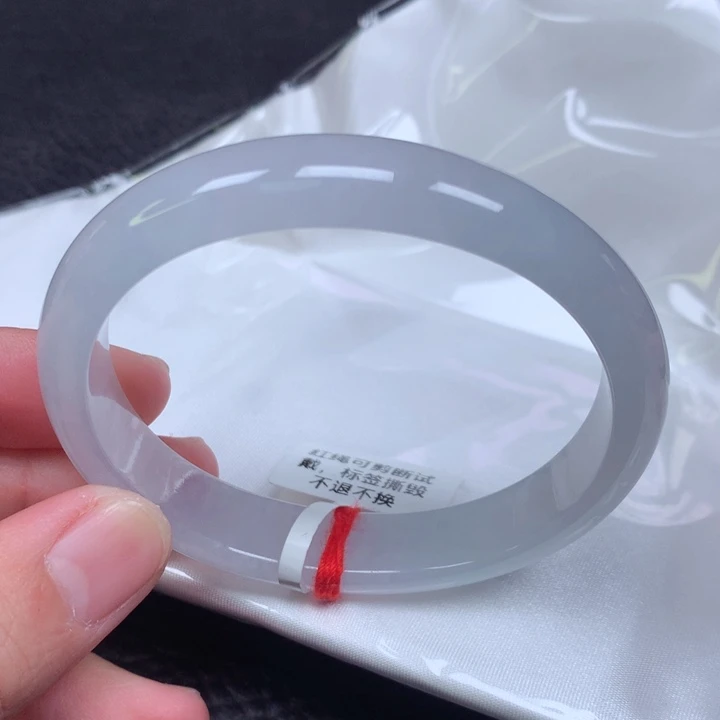 翡翠手镯（贵妃镯）未镶嵌