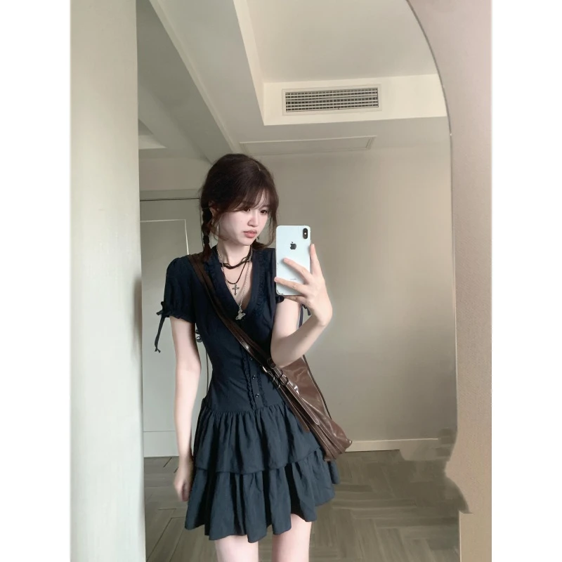 MARIE.COCO法式赫本风蕾丝花边V领连衣裙夏出游穿搭收腰气质裙子
