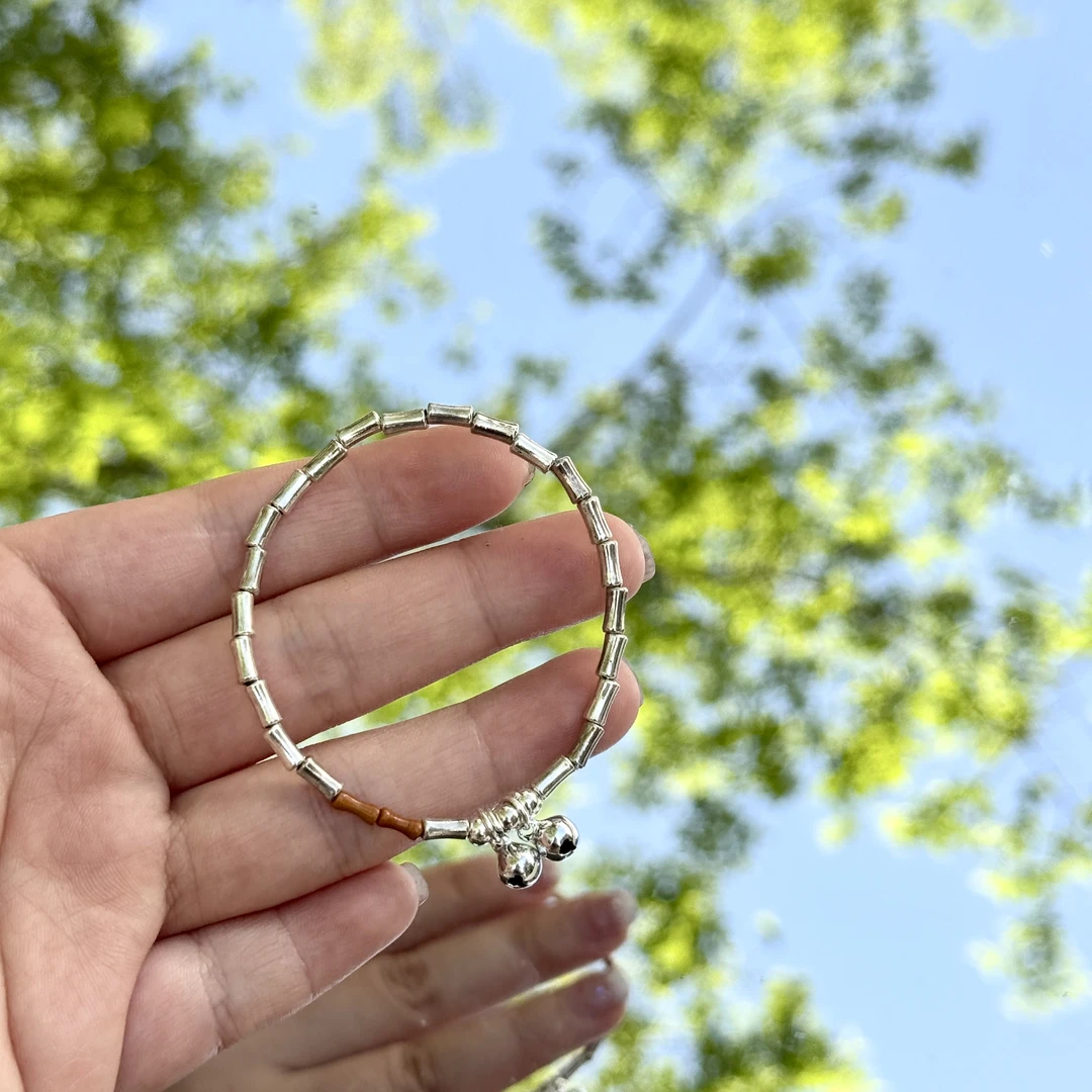 800银木质手链 【亮闪闪】银色小铃铛手链