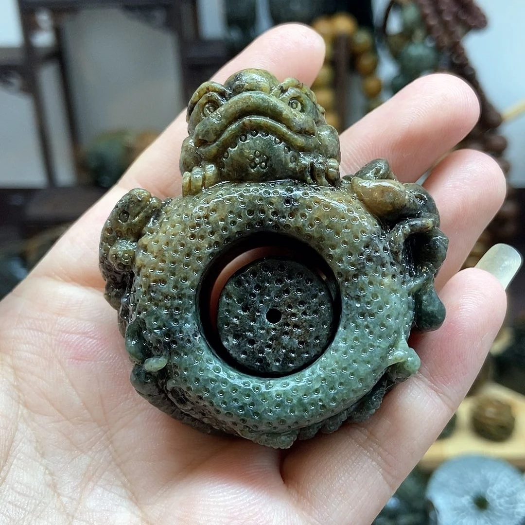 岫岩河磨玉（透闪石质玉）挂件未镶嵌西*