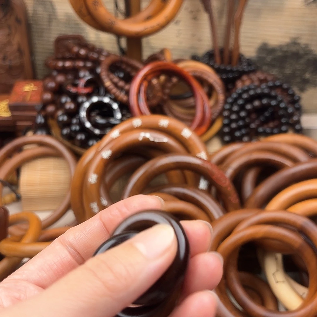 幸***绕2.0内径枣木玉化乾坤圈