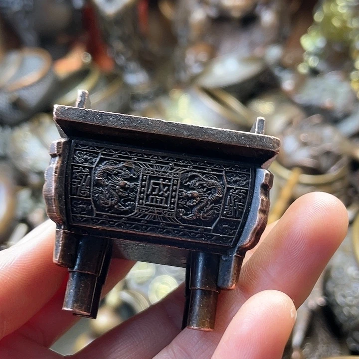 全是铜铜铜器铜器