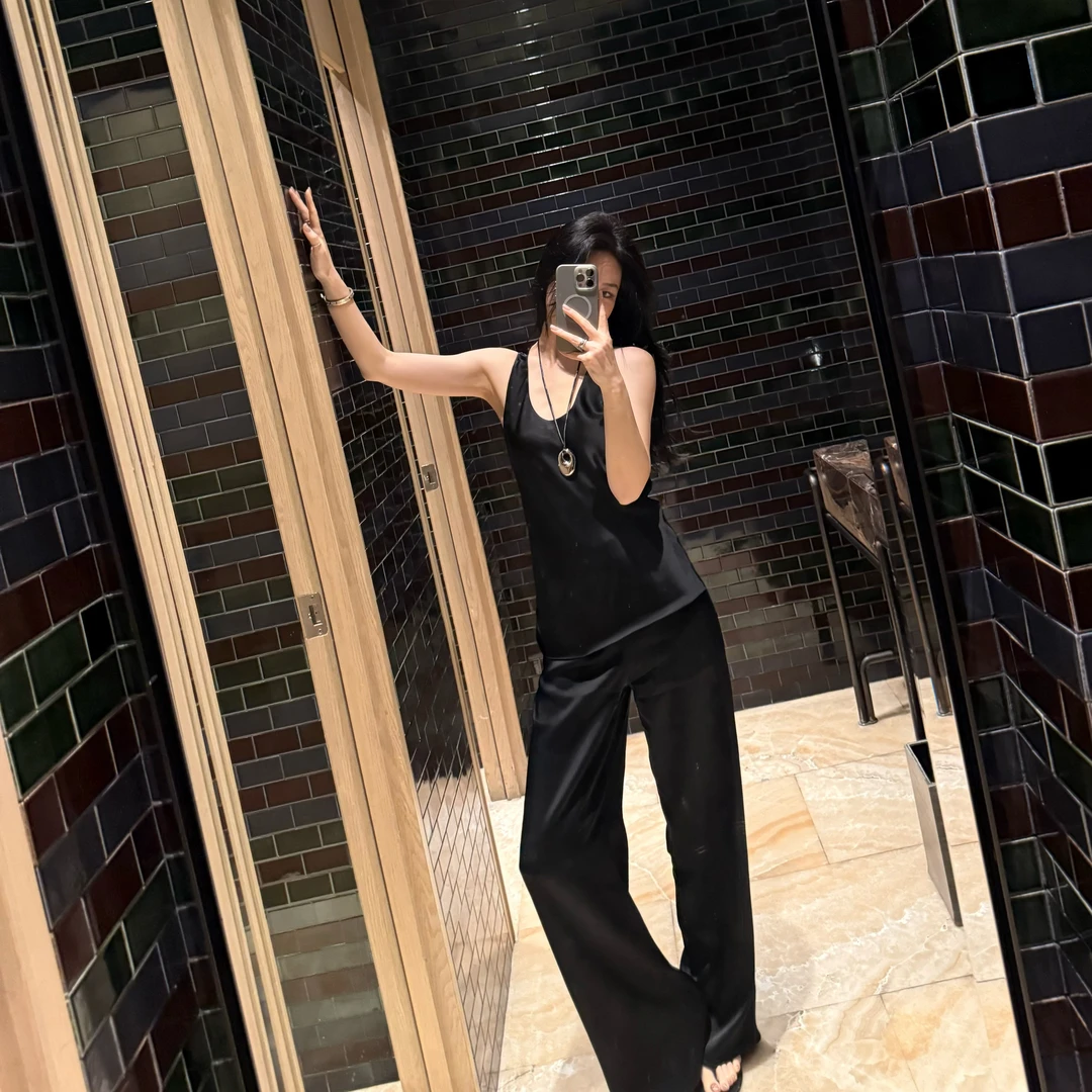 王嬛嬛MsLime25年新款【裸感】黑色醋酸套装 HD2A0946