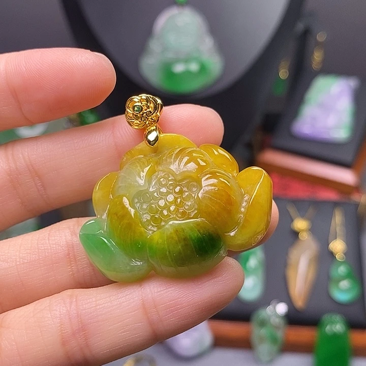 吊坠(赠链)未镶嵌翡翠