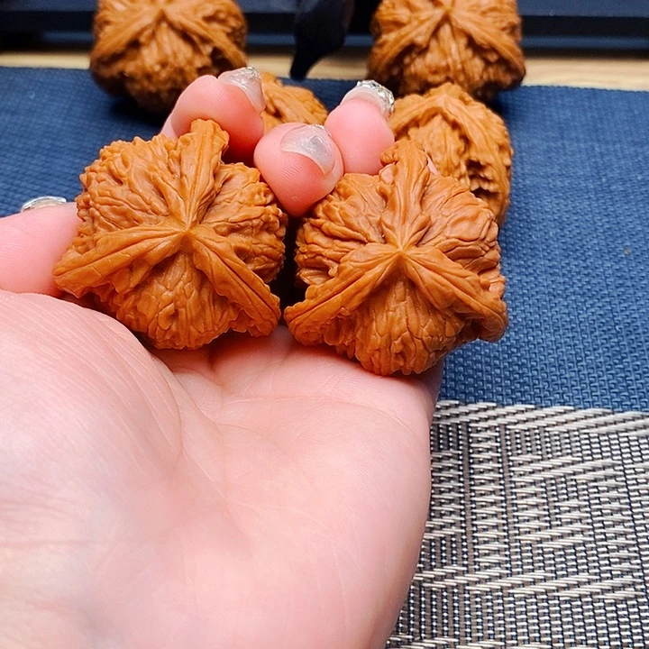 三***军吊坠文玩核桃三棱