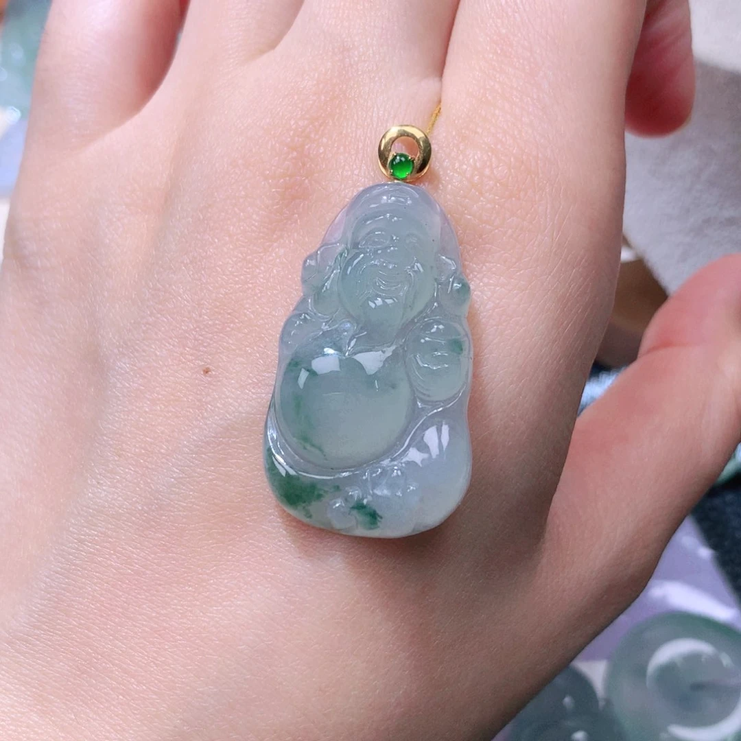 颈饰18K金镶嵌翡翠财神爷