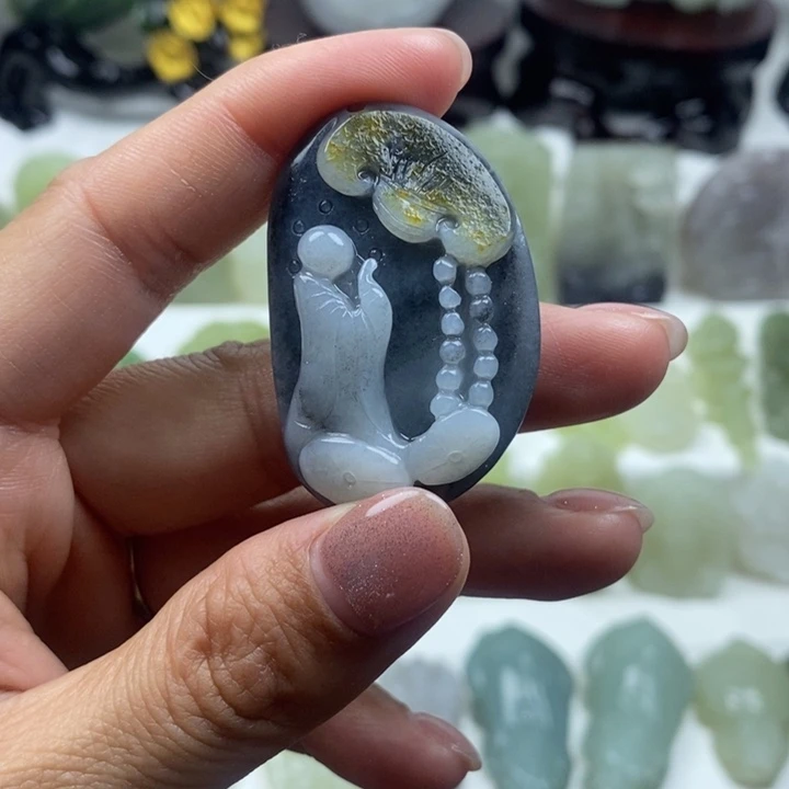 和田玉（糖玉）未镶嵌颈饰