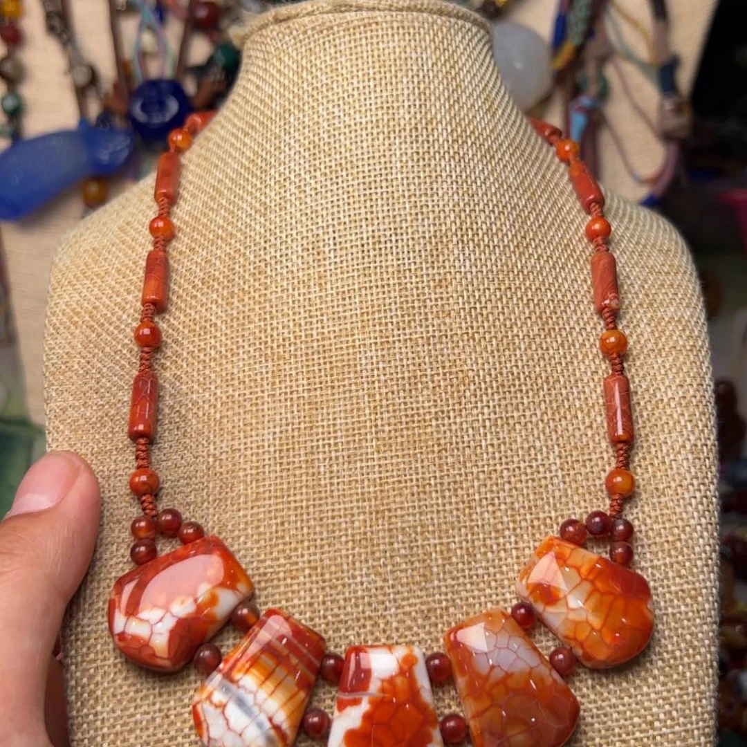 玛瑙/玉髓颈饰未镶嵌