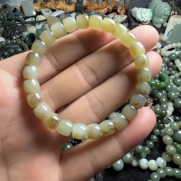 和田玉手串未镶嵌卡8