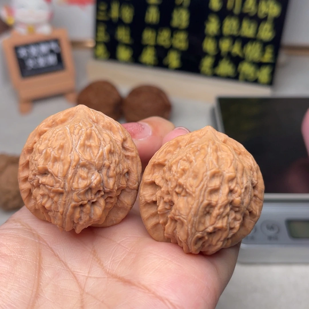 文玩核桃把件罗家沟