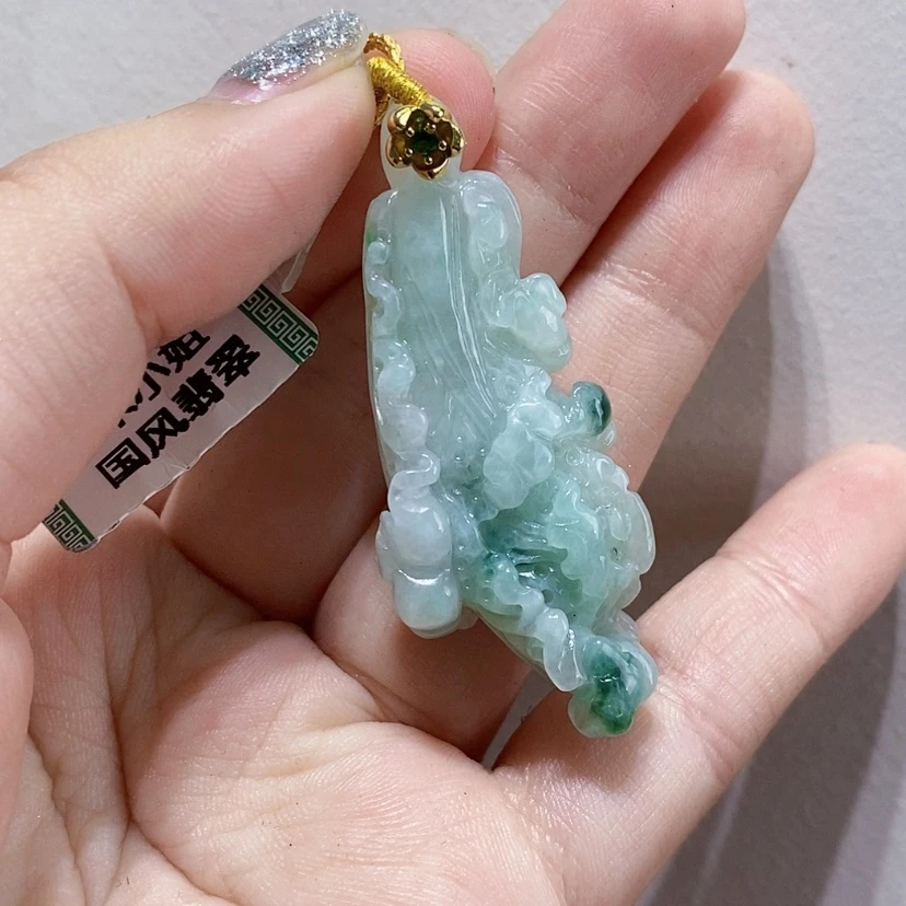 【闪购商品】翡翠未镶嵌颈饰