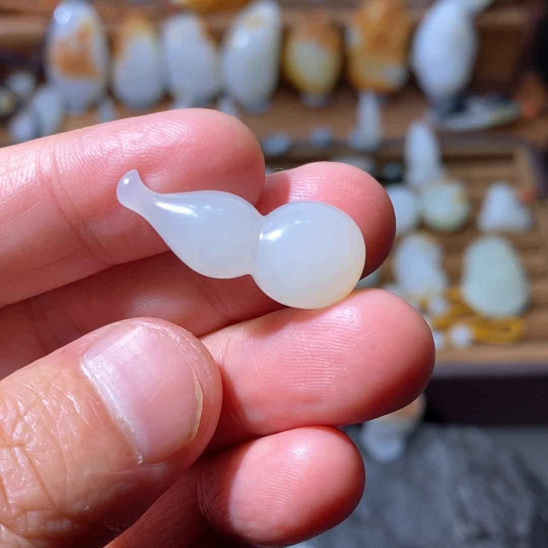 和田玉（白玉）未镶嵌颈饰玉**力