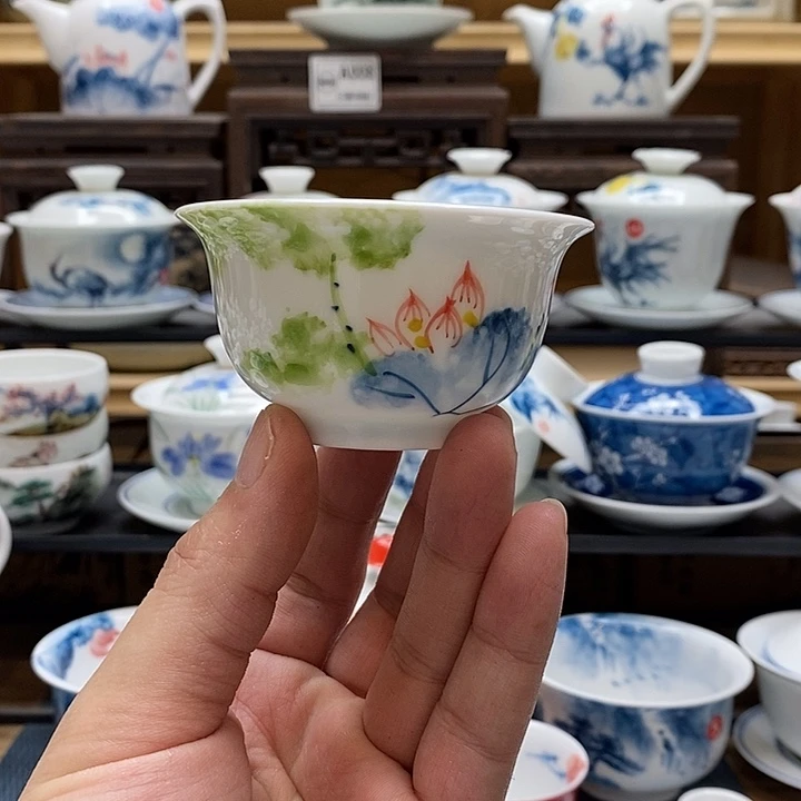 手绘微瑕荷花压手杯