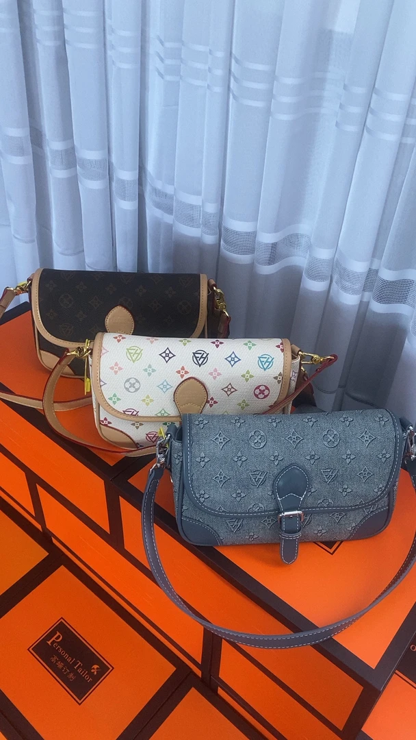 792-新款大号法棍包包