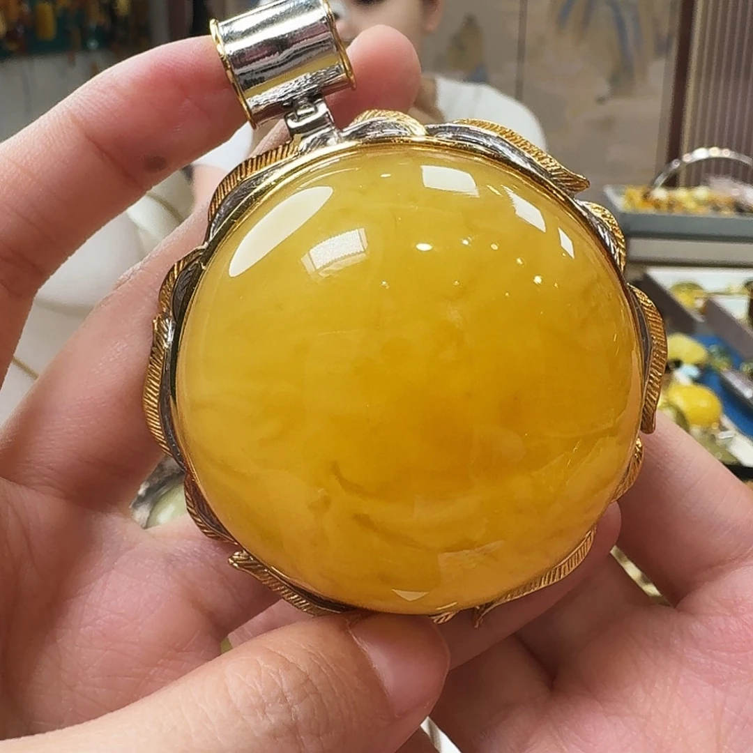 琥珀银S925镶嵌颈饰吊坠