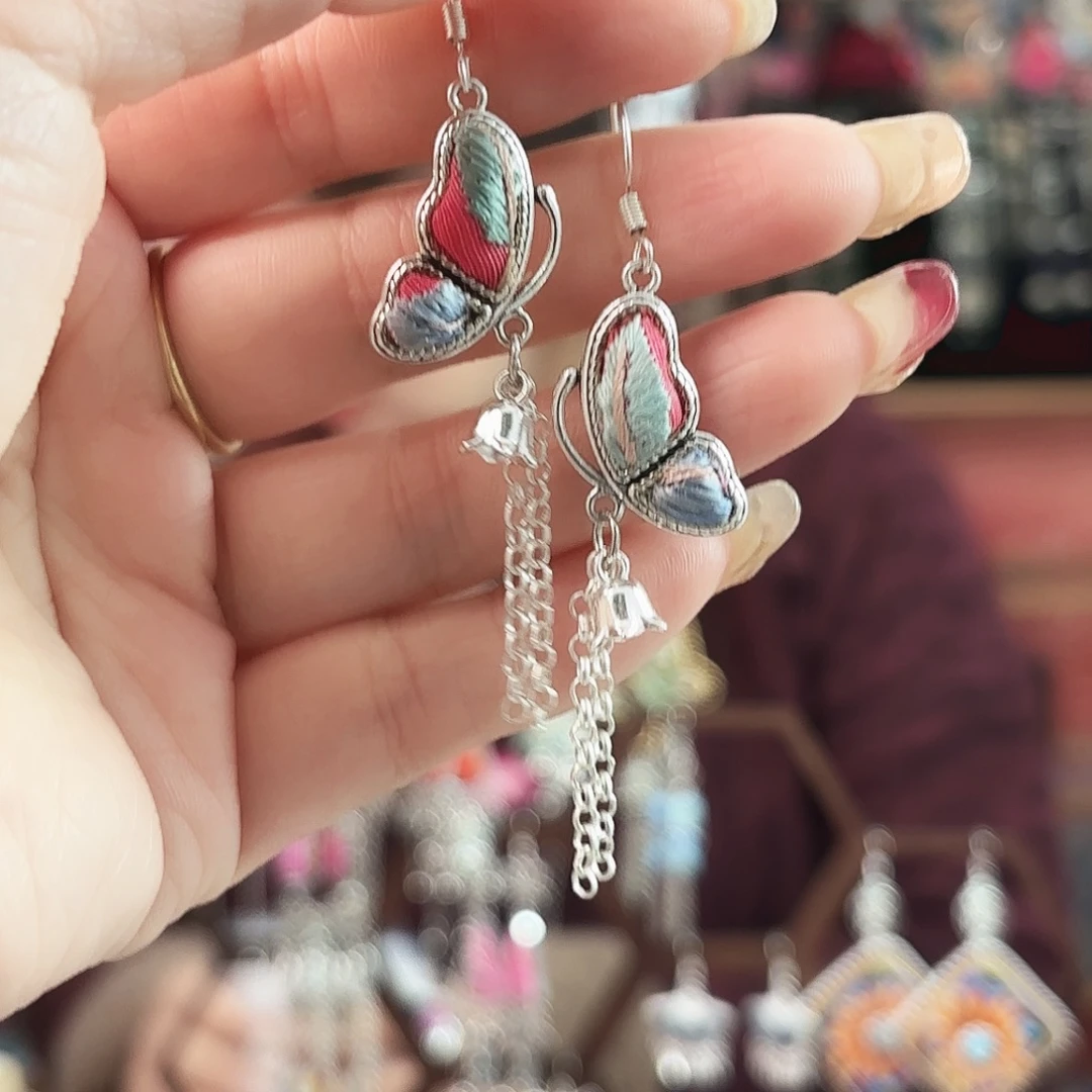 在苗族称之为之61