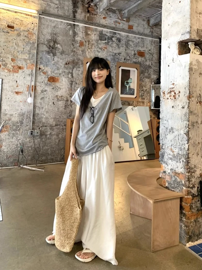 千朔拼接假两件v领短袖T恤宽松撞色设计感韩系ins衣服大版t恤女