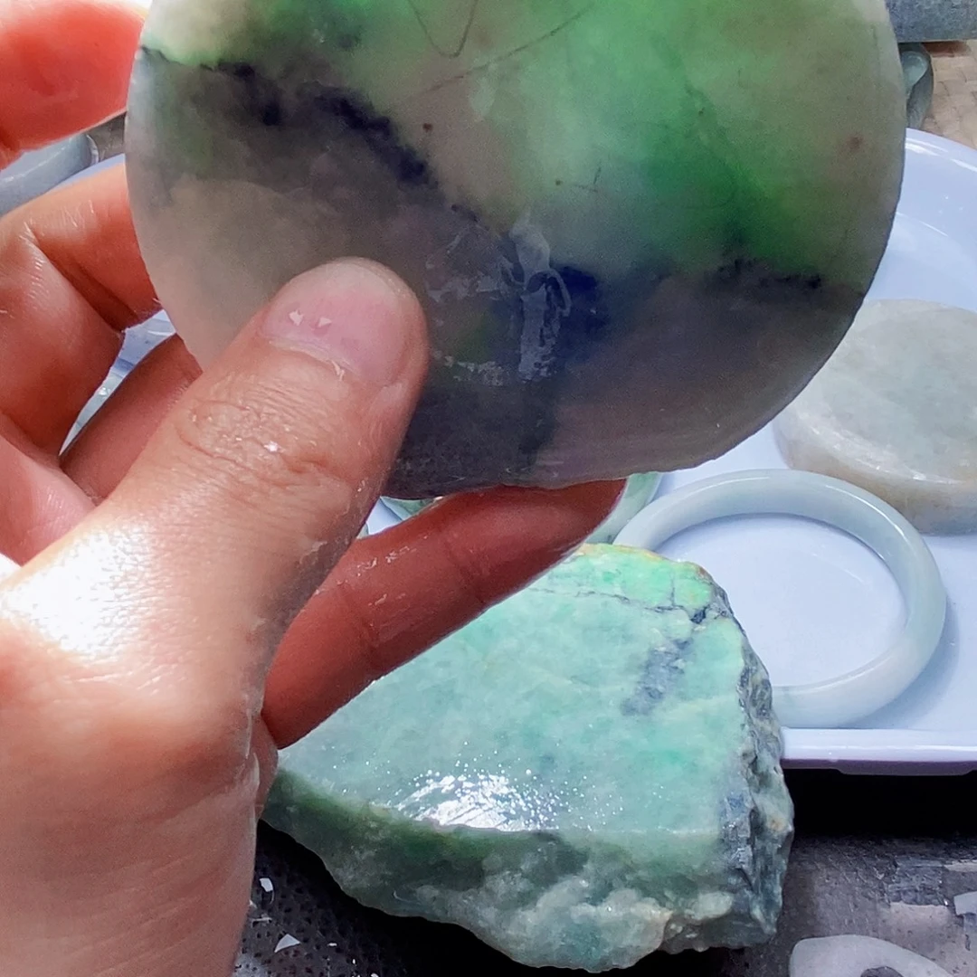 翡翠未镶嵌颈饰588