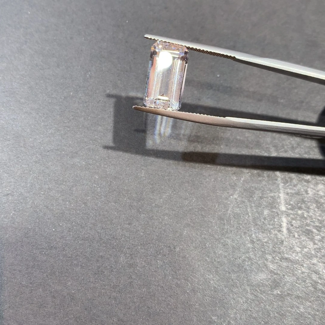 赛黄晶裸石未镶嵌6.8克拉