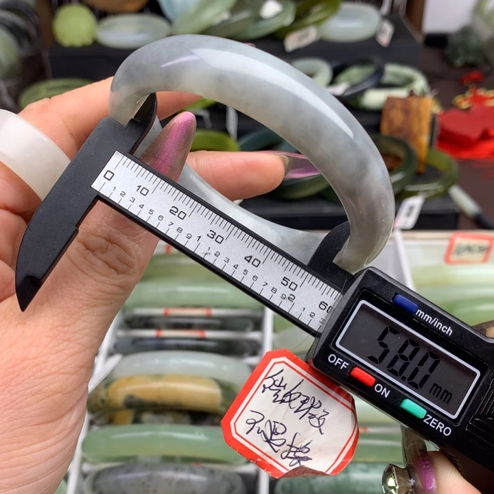 蛇纹石玉手镯未镶嵌981
