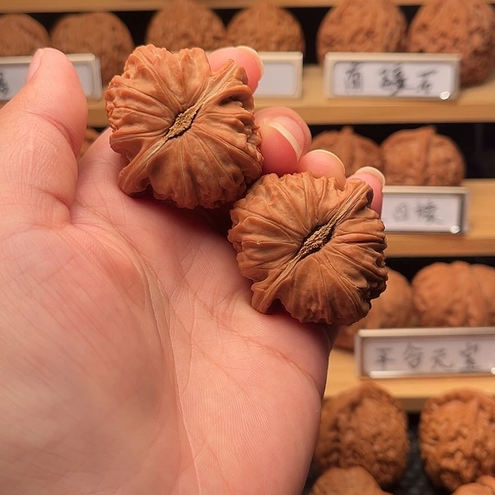 核桃42球白。