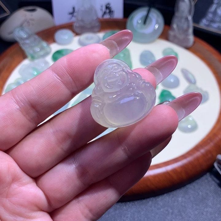 缅甸翡翠冰底佛公