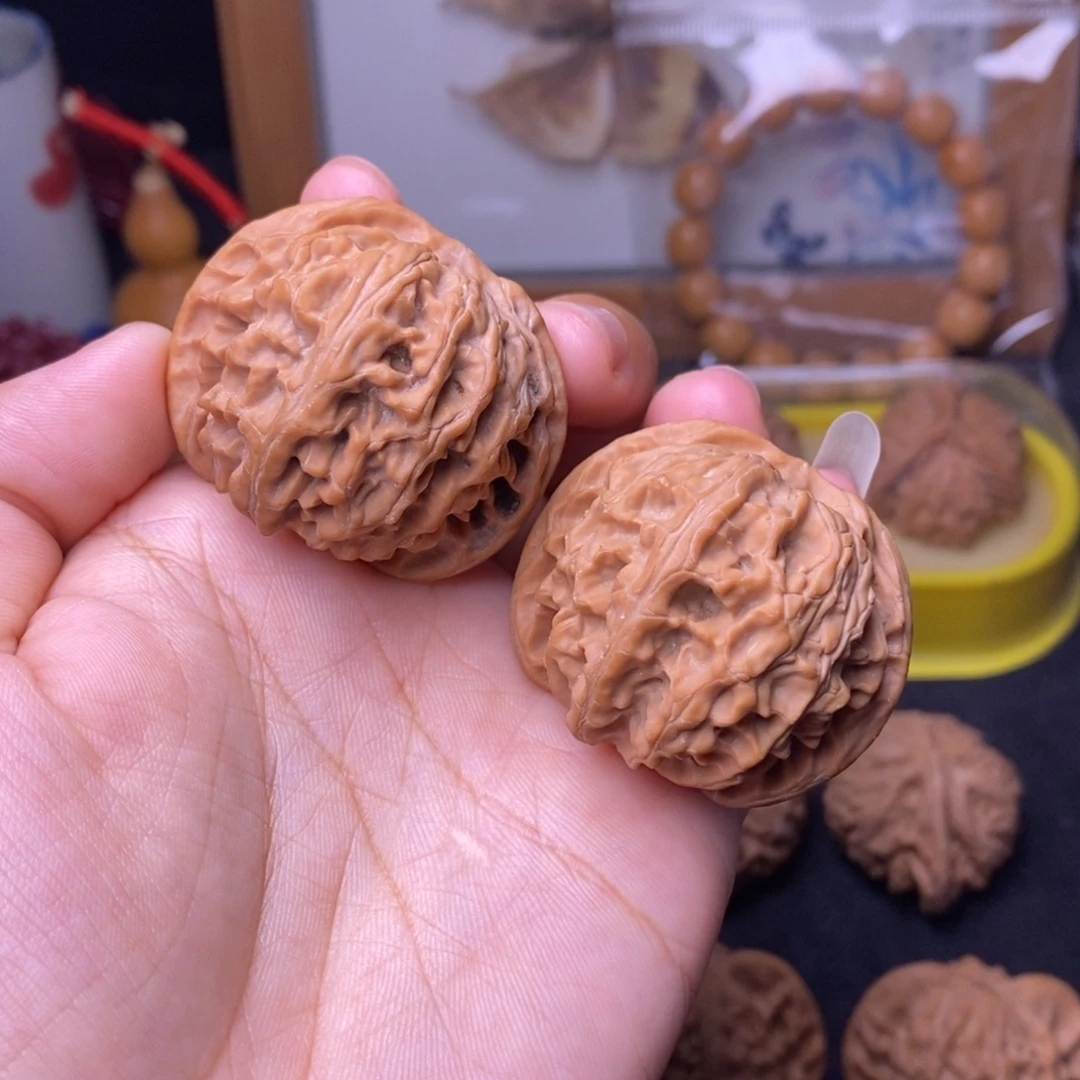 文玩核桃把件40.5苹果园