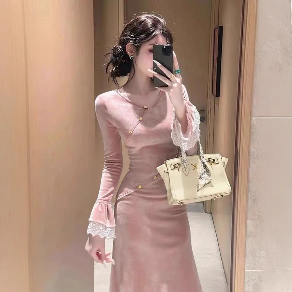 粉色丝绒连衣裙气质名媛轻熟独特漂亮法式显身材掐腰长裙子秋冬款
