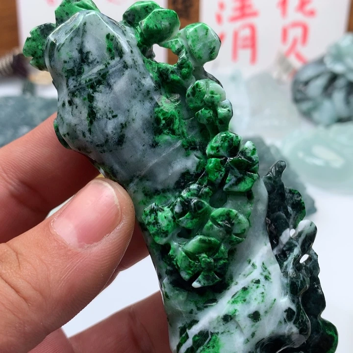 翡翠颈饰未镶嵌保真天然a货翡翠