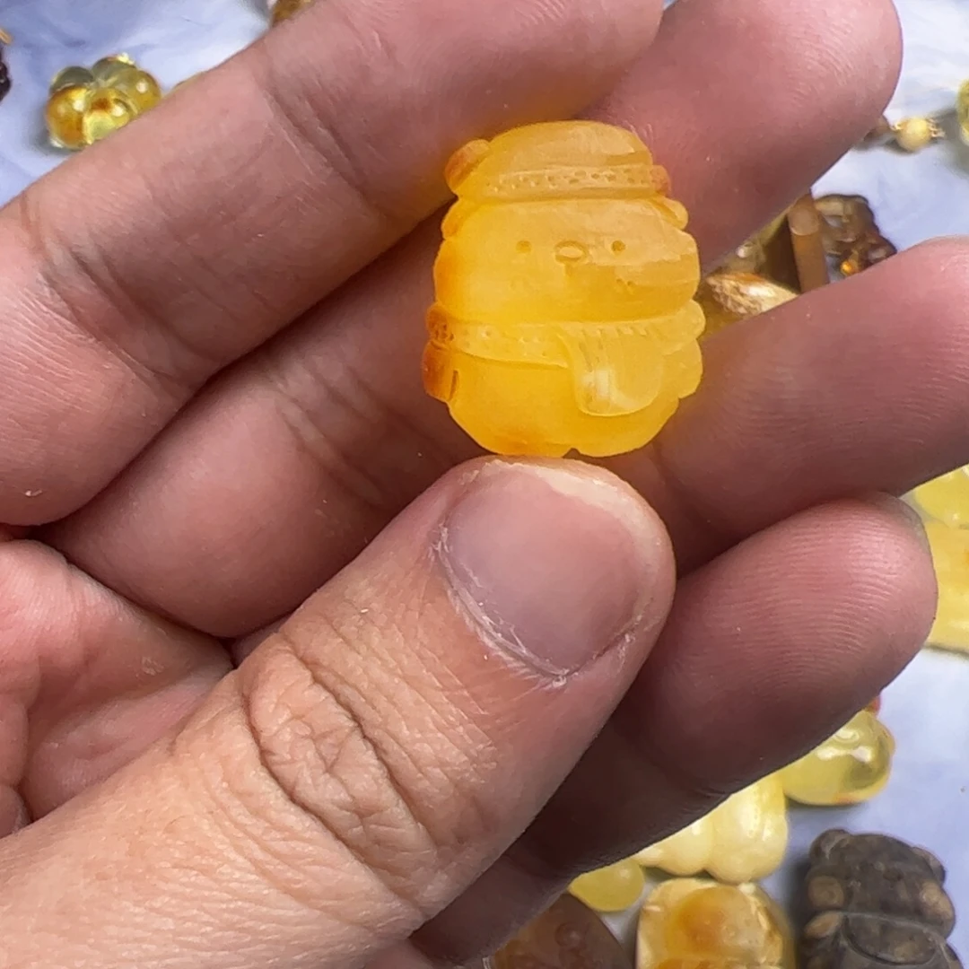 琥珀未镶嵌珠宝奇石