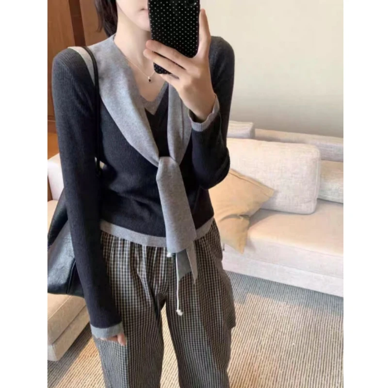 海军风穿搭披肩上衣两件套女秋装新款内搭长袖撞色V领打底针织衫