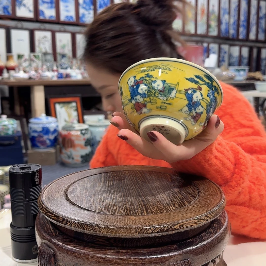 摆件瓷/////景德镇陶瓷瓷器。