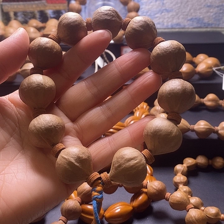 c***1橄榄核手串蜜桃臀22×24