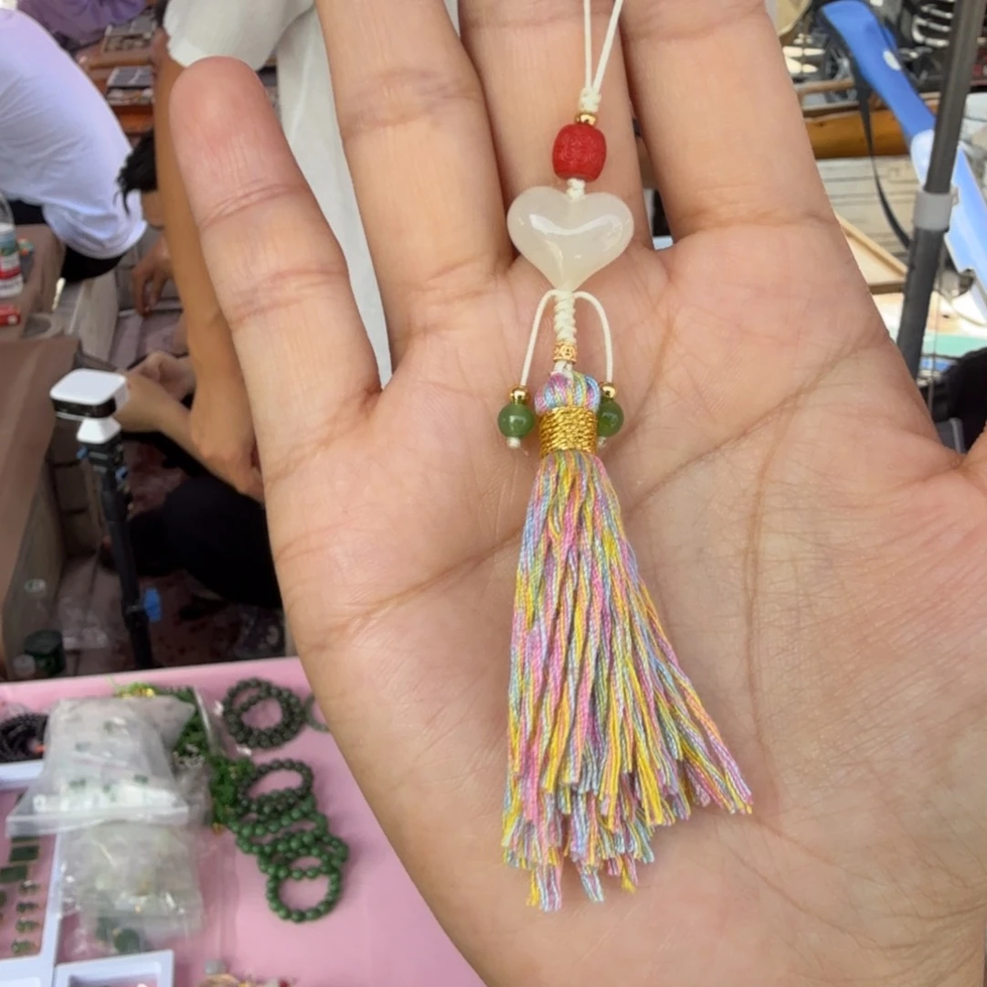 和田玉未镶嵌颈饰高晴白心门总多样性拍一发一