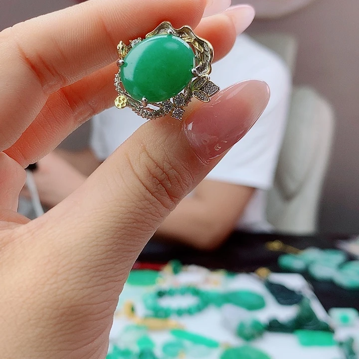 翡翠戒指银S925镶嵌，