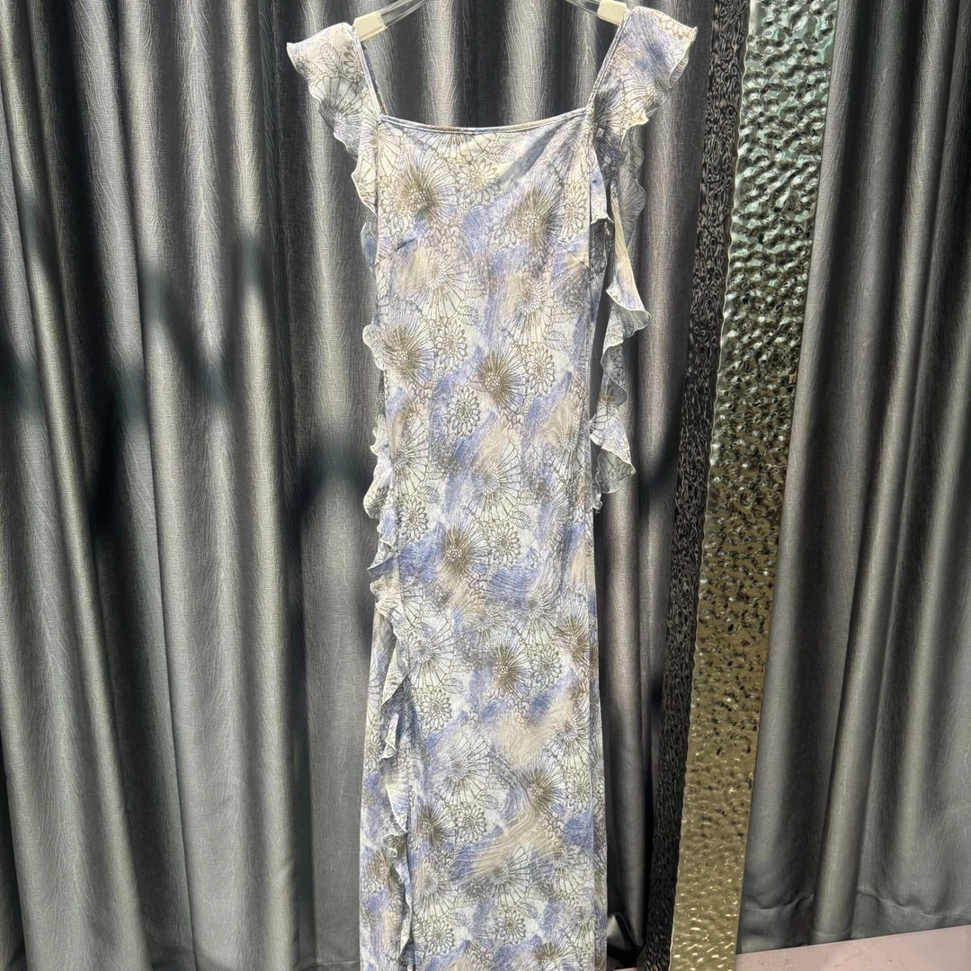 【一一专属】2025新款设计师款度假风高级梵高紫色太阳花碎花连衣裙