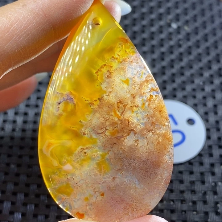 未镶嵌颈饰玛瑙/玉髓随*