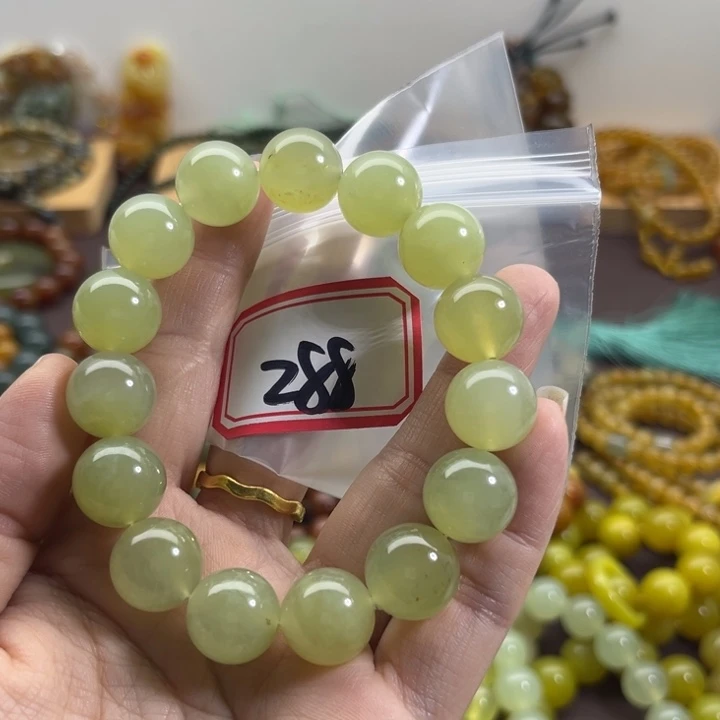 未镶嵌蛇纹石玉手链