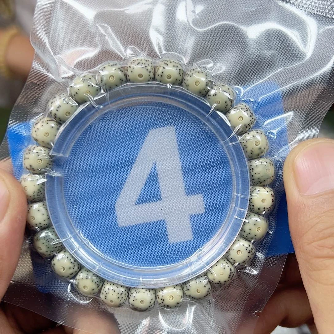 星月菩提吊坠10多样性单圈。4