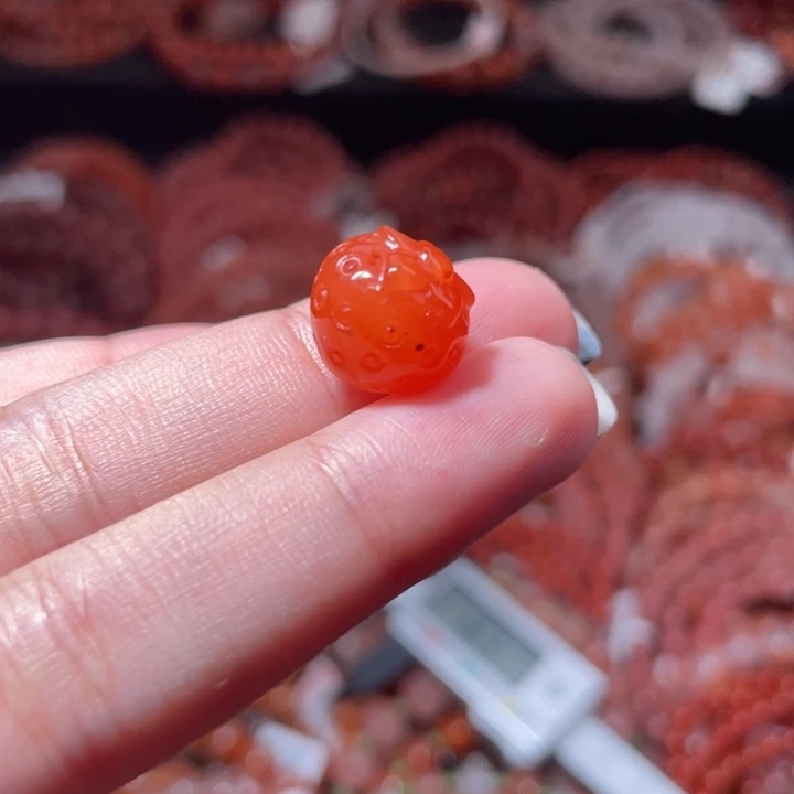 南红玛瑙未镶嵌草莓1970打孔备注