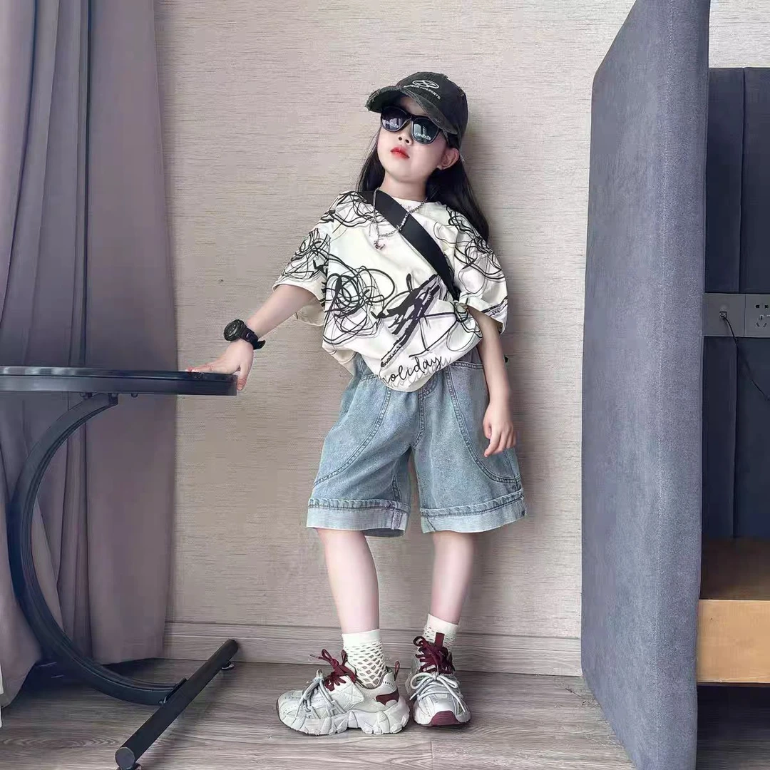 女童夏季潮牌设计感创意线条宽松短袖百搭牛仔五分裤洋气炸街套装