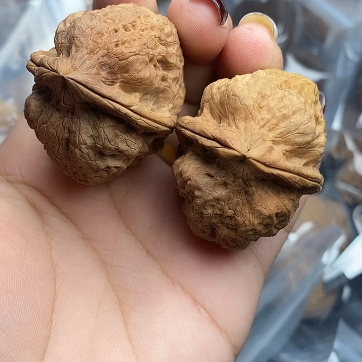 文玩核桃把件       45h