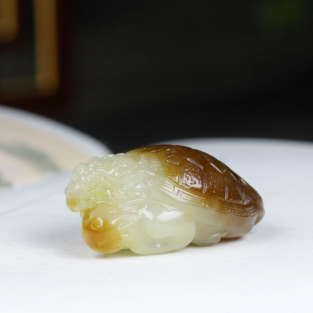 010263和田玉糖白玉龙龟挂件