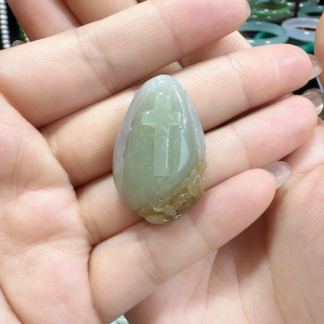 颈饰未镶嵌和田玉清货有瑕疵不退换
