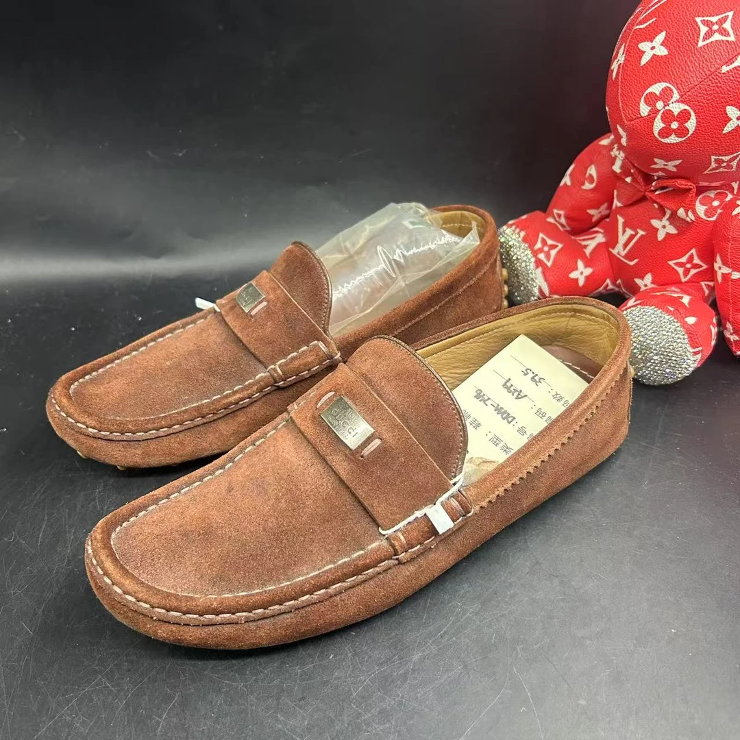 95新 GUCCI/古驰 褐色银标麂皮豆豆鞋39.5欧码ddm746