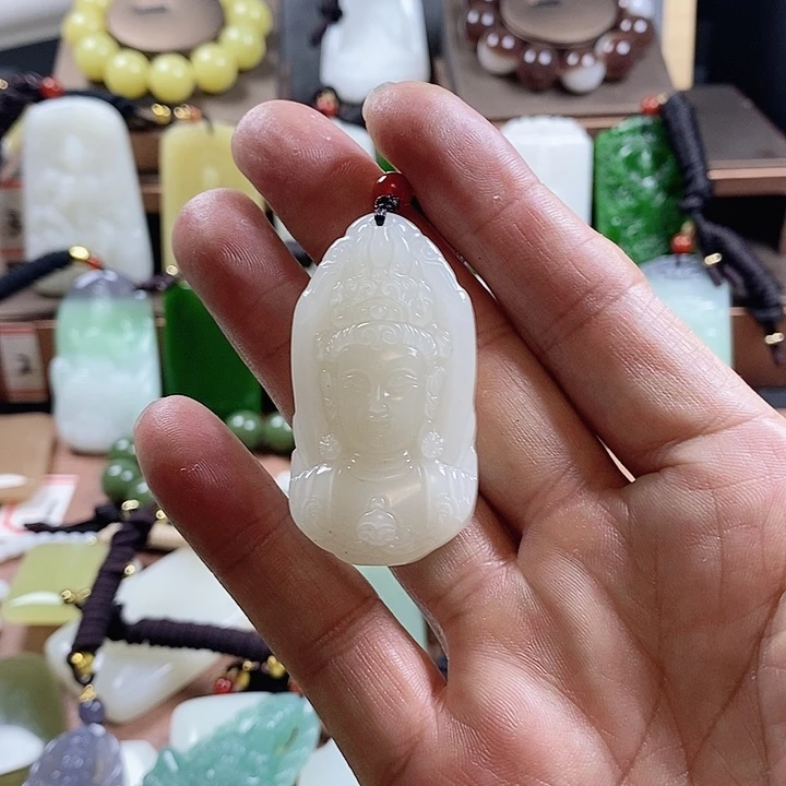 未镶嵌软玉车挂玉石观音