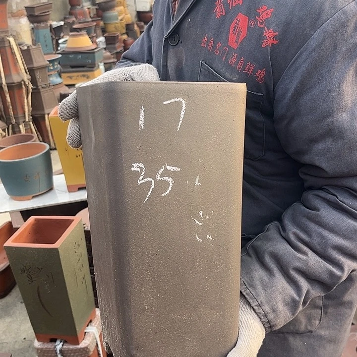 紫砂花盆紫砂花盆也在